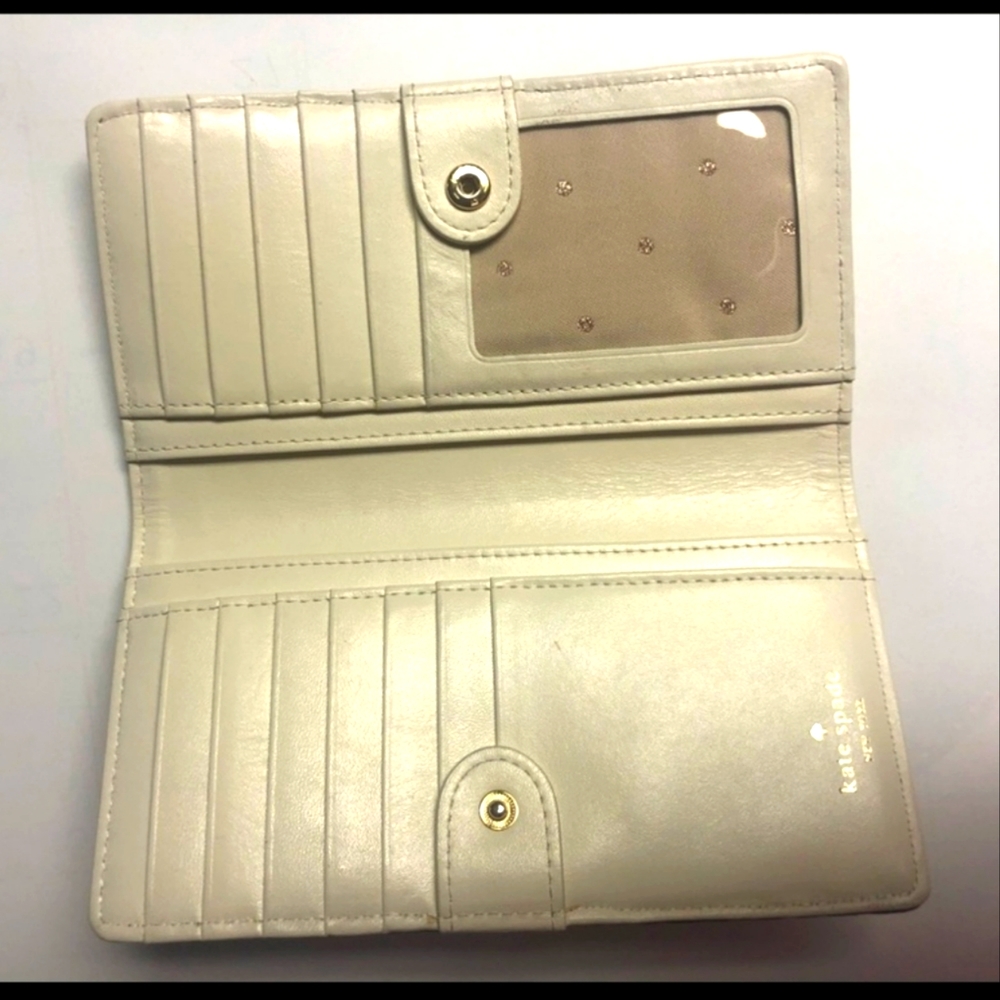 Kate Spade Wallet EUC - Picture 2 of 2